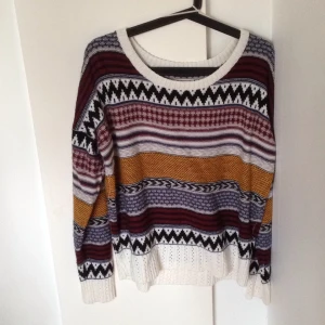  - Jättefin tröja från Carlings i stl. M, men passar mig som har stl. S också. 