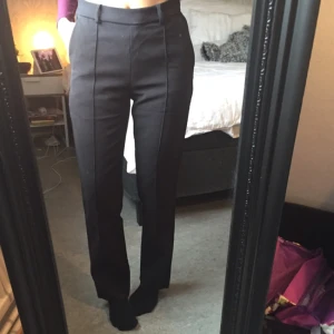  - H&m helt nya endast testade highwaist. Köparen står för frakt!