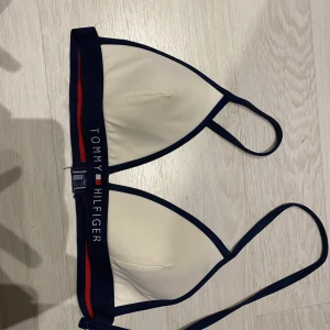 Tommy Hilfiger bikini överdel XS - XS