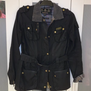 Barbour - Barbour bra skick strl 34