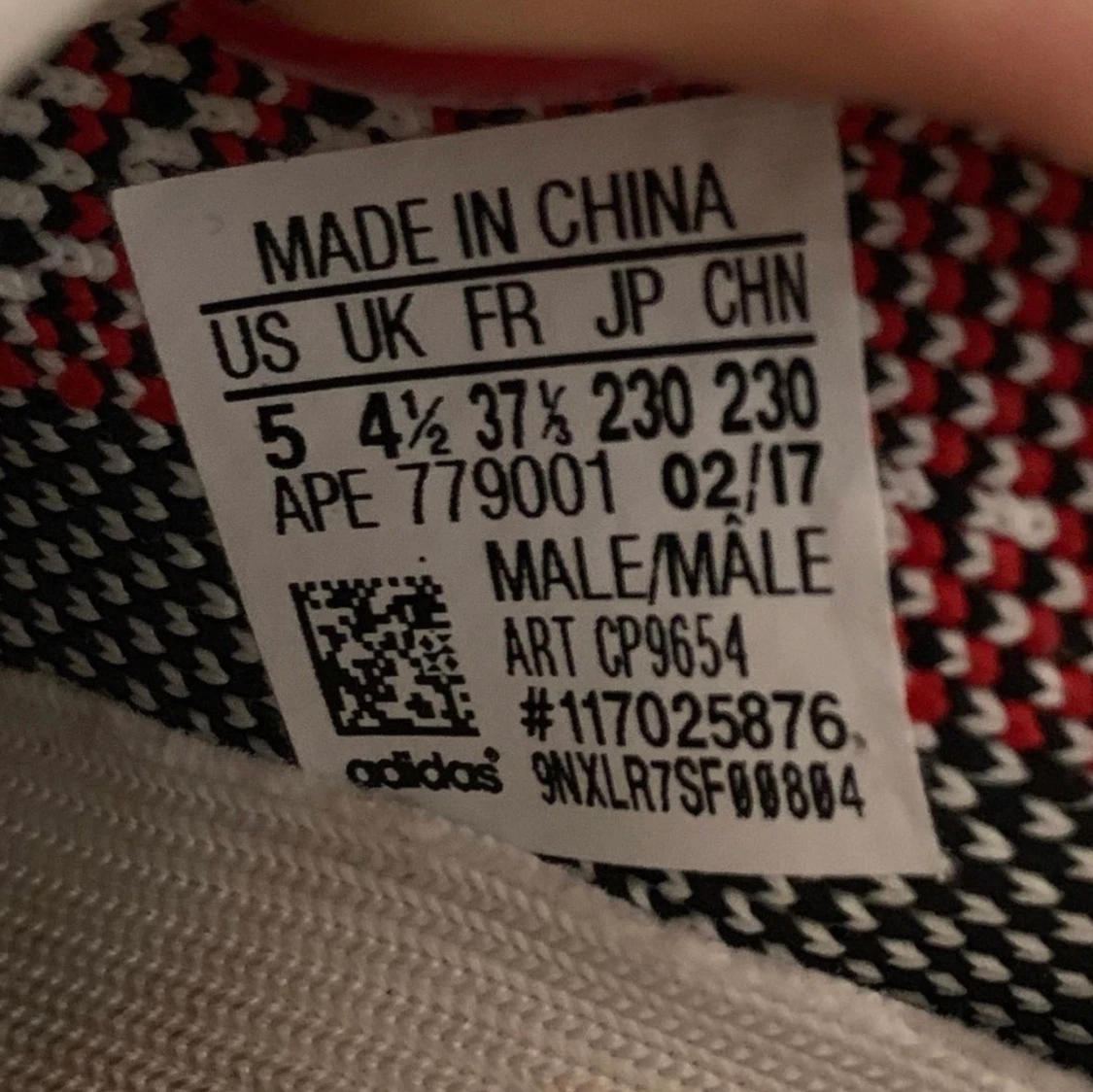 YEEZY 350 V2 Zebra US 5 - 90