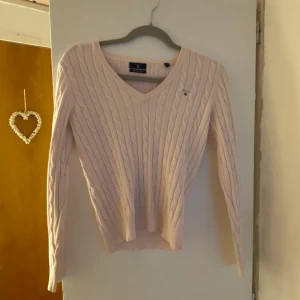 Gant tröja - Gant tröja köpt för 1100kr köparen står för frakt pris kan diskuteras 