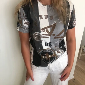 Vintage t-shirt - Jättenajs t-Shirt som är köpt vintage! Säljer då den ej kommer till använding💕 130kr + frakt!
