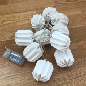 Ljusslinga - Ljusslinga som går på batteri. Kan skicka, köpare står för frakt.