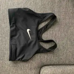 Helt ny Nike bh Köpt på sportamoore 