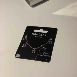  - As snyggt stjärnhalsband🌟 Aldrig använda Bra skick