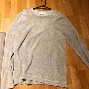  - Our legacy Longsleeve  Detaljer  Inga defekter 