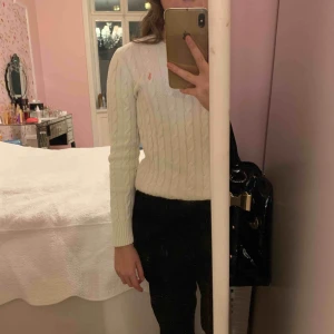  - Äkta Ralph Lauren för bra pris ! Använd en gång  Storlek : ( 164) / XS 