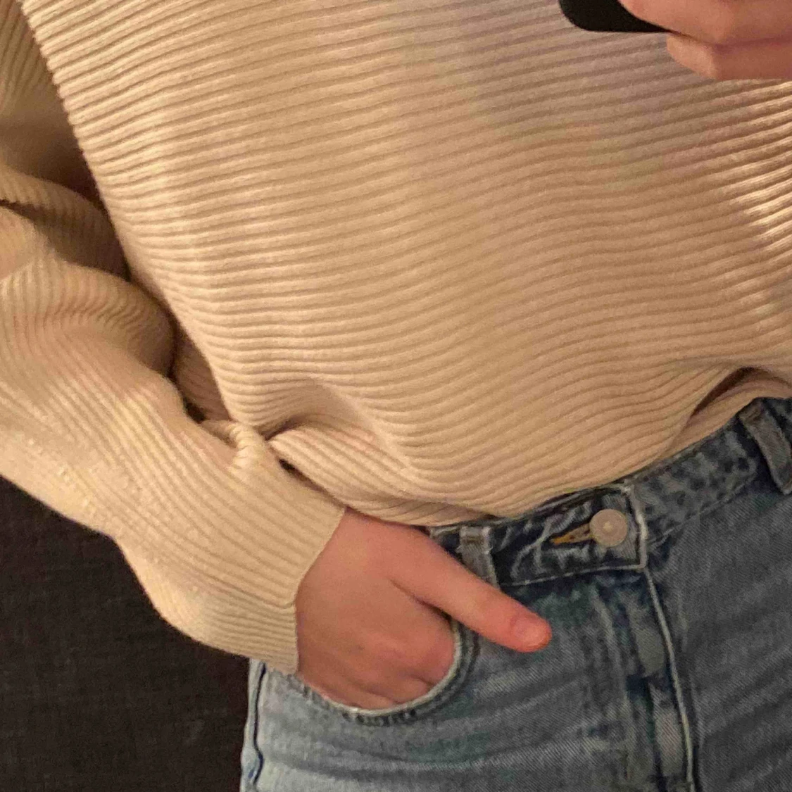 Beige stickad tröja - 91