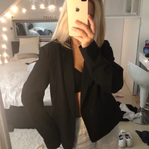 Blazer  - Snygg blazer lagom oversize på en xs⭐️