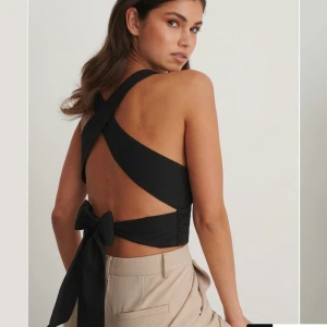 Superfin topp - Superfin topp med kors i ryggen, aldrig använd! Frakt tillkommer💕