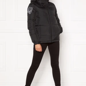 D.brand jacka  - En skön och varm D.brand eskimå jacka i färgen black/black 
