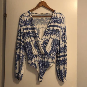 Säljer denna body från Nelly💕 - Använd några gånger storlek m 💕💕