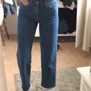 Lee straight jeans w.25 L.33 - Raka Jeans från Lee, 300kr inklusive frakt :)
