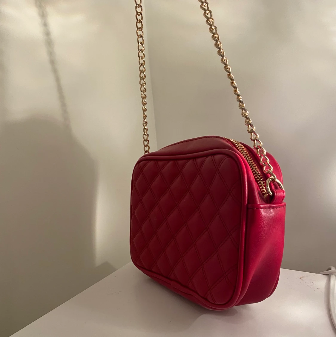 Röd handväska - 90