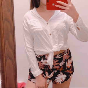  - Storlek S- Köparen står för frakt