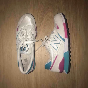  - New Balance storlek 38  
