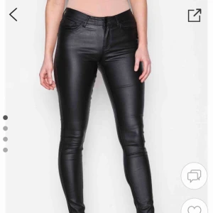  - Slutsåld Byxa från Vero Moda, storlek Xxs men passar xs/s. 250kr ❤️