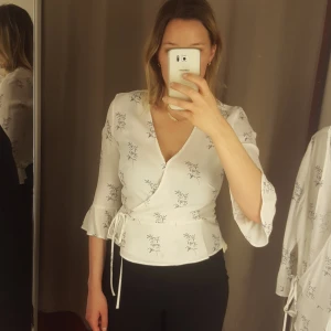  - Jättesöt topp som jag tyvärr aldrig kommit till att använda. 