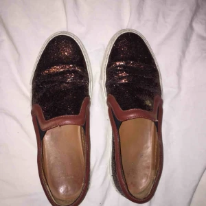  - Givenchy sneaker brun med glitter