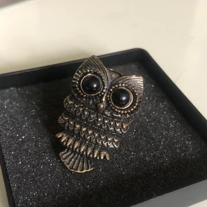 Uggla ring  - Söt Uggla ring justerbar ! 11 kr frakt