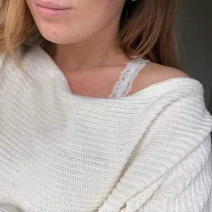 Stickad tröja - Stickad tröja från NAKD strl. S