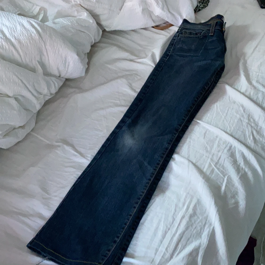 Lågmidjade jeans med bootcut  - 90