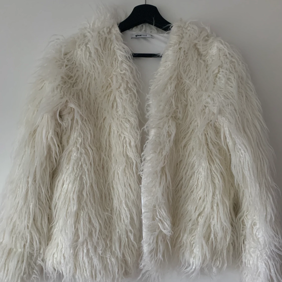 Fuskpäls jacka från Gina tricot