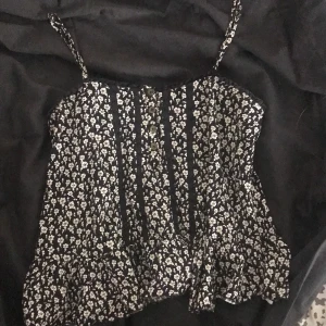 Forever 21 linne - Säljs för jag inte använder de, storlek s men är lite mer som en xs.