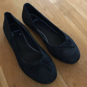 Vagabond - Svarta mocka ballerina knappt använda 