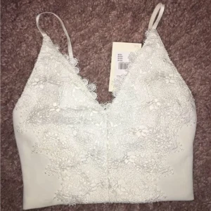  - Oanvänd med prislapp kvar