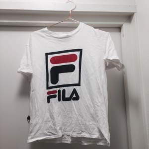 T-shirt från Fila.