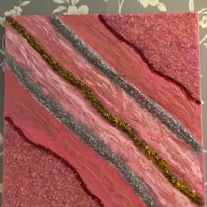  -  Jätte fin Handmålad tavla som är gjord av dekorations stenar akryl och epoxi resin Säljer den för 200kr.  Längd-60cm Bredd-60cm