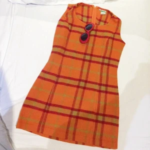 Klänning - SÅLD!!!! Världens finaste klänning från Uniteds Colors of Benetton! Storlek S. Fyndat den på en Second Hand-butik i London 💕 