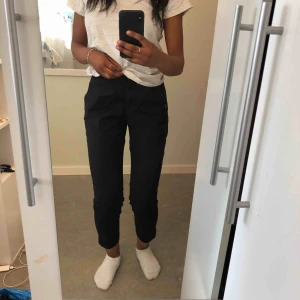  - Kostymbyxor från hm, använd endast 1 gång