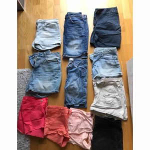  - Shorts, skriv vid intresse om storlek! 
