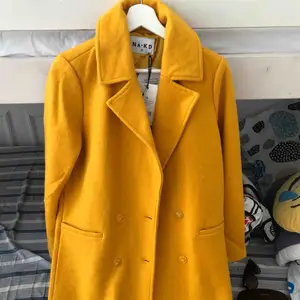 Jättefin gul kappa från nakd💕 aldrig använd köpt för 600kr
