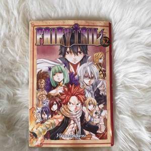 Fairytail en manga bok full av fantasi och äventyr!📚kapitel 52 skriven av hiro mashima. Helt ny har bara lästs en gång - frakt 20kr kolla in alla andra manga böckerna