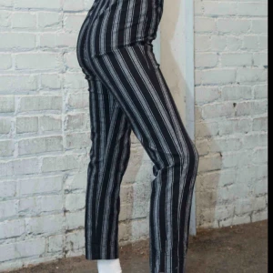  - Jättesnygga och sköna byxor från Brandy Melville. Modellen heter Tilden Pants.