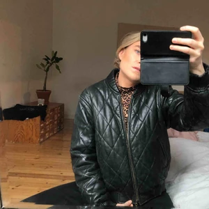  - En skinnbombar från NY