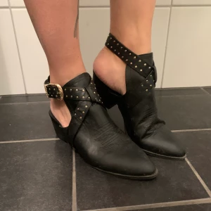 River island halfboots  - Skor från River island storlek 37