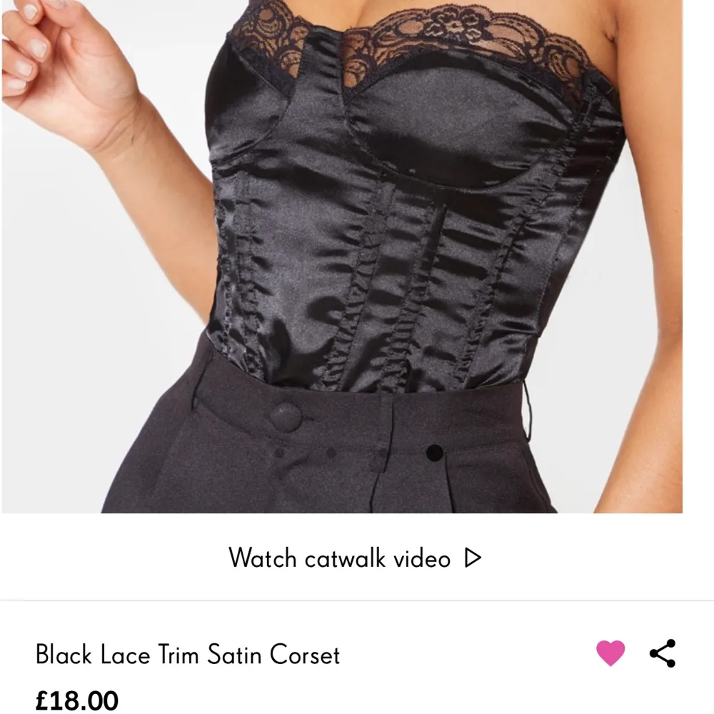 Black lace trim satin corset från Pretty little thing | Nypris: 200kr | Använd en gång | Köpare står för frakt. Toppar.