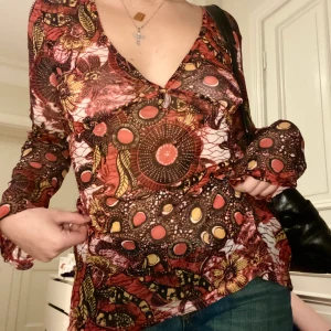 Blus! - Så fin blus i strl M från kappahl! Lite seethrough!!