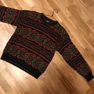 Vintagetröja  - Superfin vintagetröja köpt på Beyond Retro i år! Stl M!