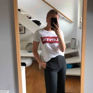  - Vit t-shirt från Levis. Storlek XS❤️❤️