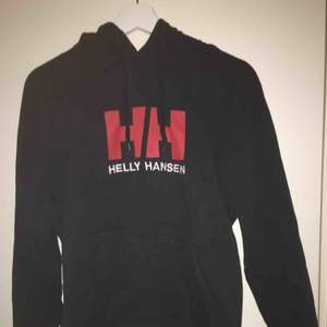 Helly Hansen hoodie, toppenskick