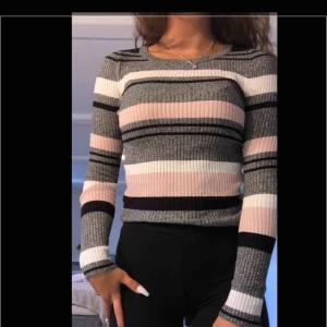  - Storlek XS passar S