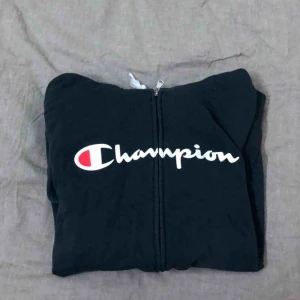  - Mysig och bekväm champion kofta  Large 