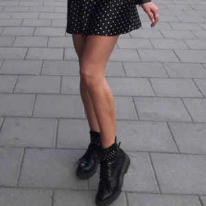  - Sjukt snygga biker skor! Säljer pga av att de är försmå för mig! Använda max 2 gånger! 