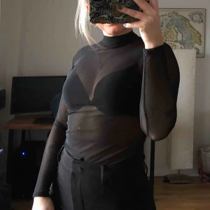  - Body ifrån NLY  50kr eller bud  Köparen står för frakt 